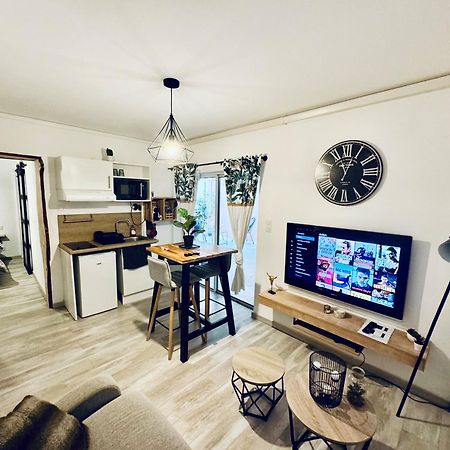 Alena Appartement Bourg-Saint-Andéol Buitenkant foto
