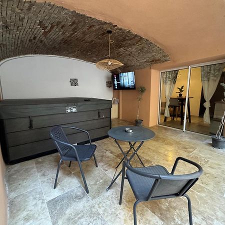 Alena Appartement Bourg-Saint-Andéol Buitenkant foto