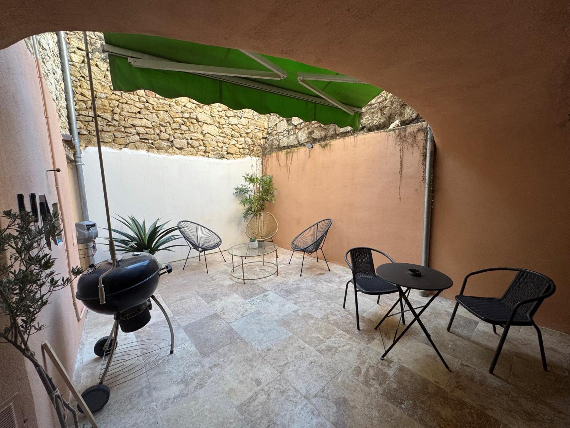 Alena Appartement Bourg-Saint-Andéol Buitenkant foto